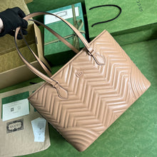 Load image into Gallery viewer, Gucci  GG Marmont Large Tote Bag
