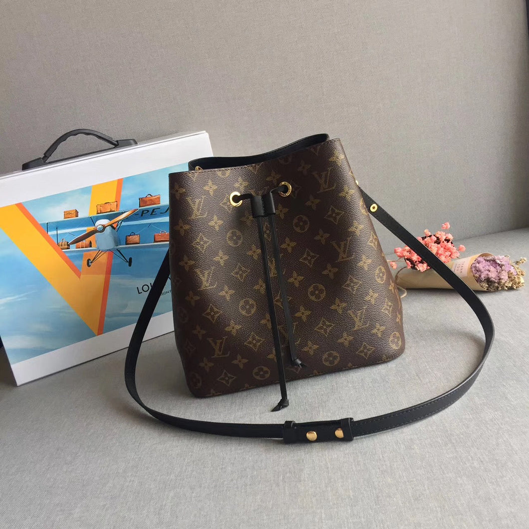 Louis Vuitton NeoNoe MM Bag