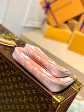 Load image into Gallery viewer, Louis Vuitton Multi Pochette Accessories Bag
