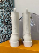 Load image into Gallery viewer, Louis Vuitton Territory Half  Boots
