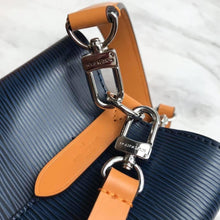 Load image into Gallery viewer, Louis Vuitton NeoNoe BB Bag
