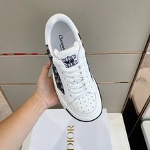 Load image into Gallery viewer, Christian Dior D Freeway  Sneakers
