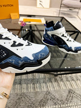 Load image into Gallery viewer, Louis Vuitton Trainer 2 Sneakers
