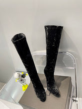 Load image into Gallery viewer, YSL  Talia Boots In Velvet
