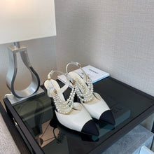 Load image into Gallery viewer, Chanel heels
