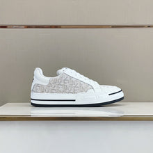 Load image into Gallery viewer, Christian Dior D Freeway  Sneakers
