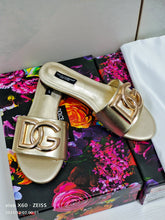 Load image into Gallery viewer, Dolce &amp; Gabbana Polished Calfskin Sliders with DG logo
