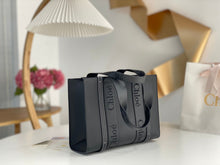 Load image into Gallery viewer, Chloe Medium Woody Bag
