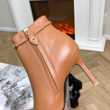 Load image into Gallery viewer, Louis Vuitton Signature Ankle Boot
