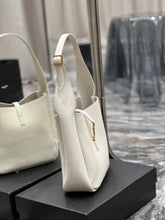 Load image into Gallery viewer, YSL LE 5 À 7 SOFT SMALL HOBO BAG IN SMOOTH LEATHER
