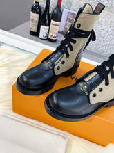 Load image into Gallery viewer, Louis Vuitton Metropolis Flat Ranger Boots
