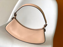 Load image into Gallery viewer, Fendi O&#39;lock Swing Bag
