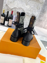 Load image into Gallery viewer, Louis Vuitton Metropolis Flat Ranger Boots
