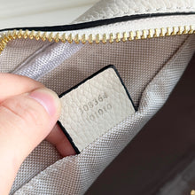 Load image into Gallery viewer, Gucci Small Soho Disco Bag
