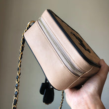 Load image into Gallery viewer, Chanel Medium Filigree Vanity  Bag
