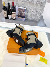 Load image into Gallery viewer, Louis Vuitton Metropolis Flat Ranger Boots
