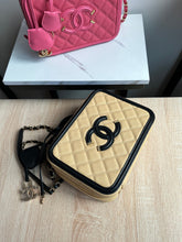 Load image into Gallery viewer, Chanel Caivar Filigree Vanity  Bag
