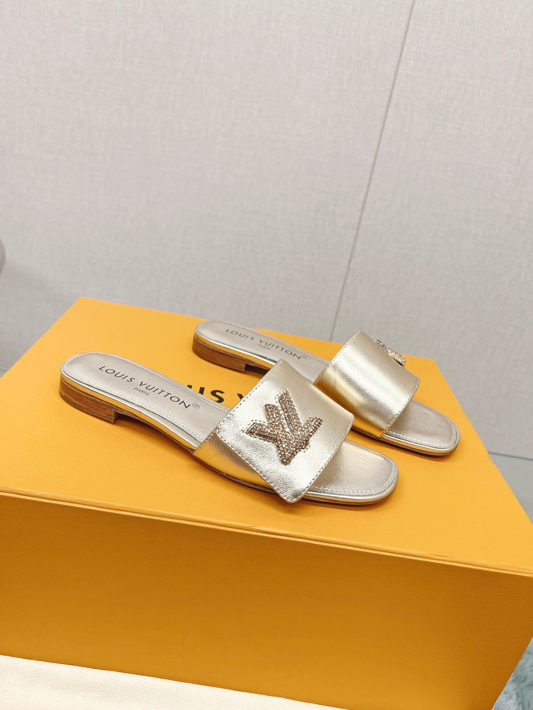 Louis Vuitton Shake Flat Mule