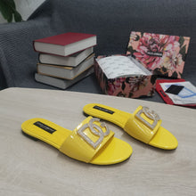Load image into Gallery viewer, Dolce &amp; Gabbana Calfskin Slides with DG logo

