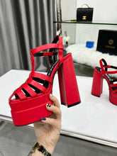 Load image into Gallery viewer, Versace La Medusa Platform Sandals
