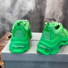 Load image into Gallery viewer, Balenciaga Triple S Sneakers
