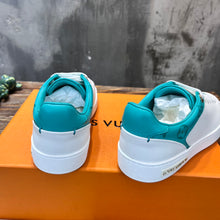 Load image into Gallery viewer, Louis Vuitton Frontrow Sneakers
