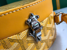Load image into Gallery viewer, Goyard The Alto Hatbox Trunk Bag
