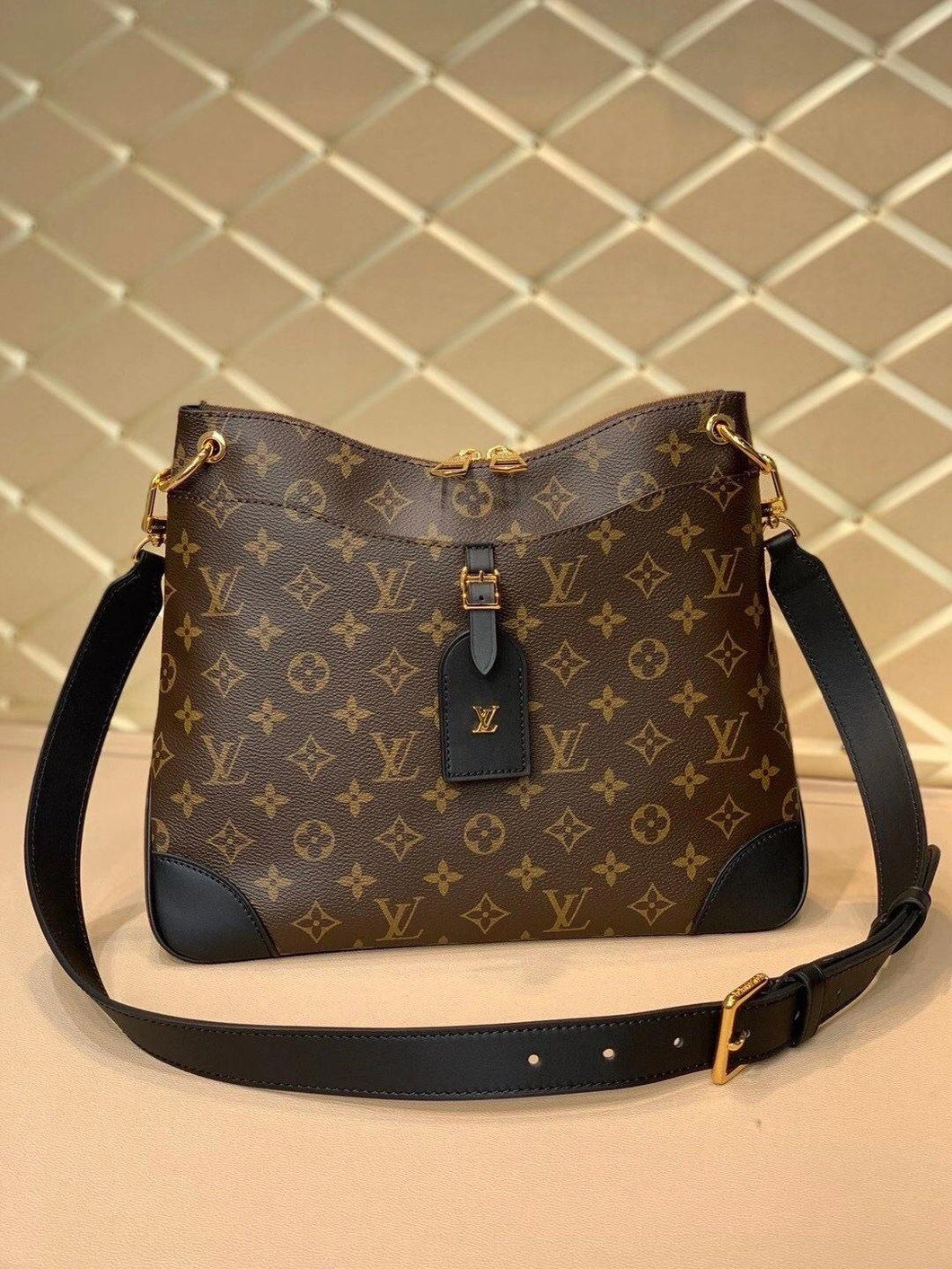 Louis Vuitton Odeon MM Bag - LUXURY KLOZETT