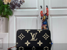 Load image into Gallery viewer, Louis Vuitton Crafty Zippy Wallet
