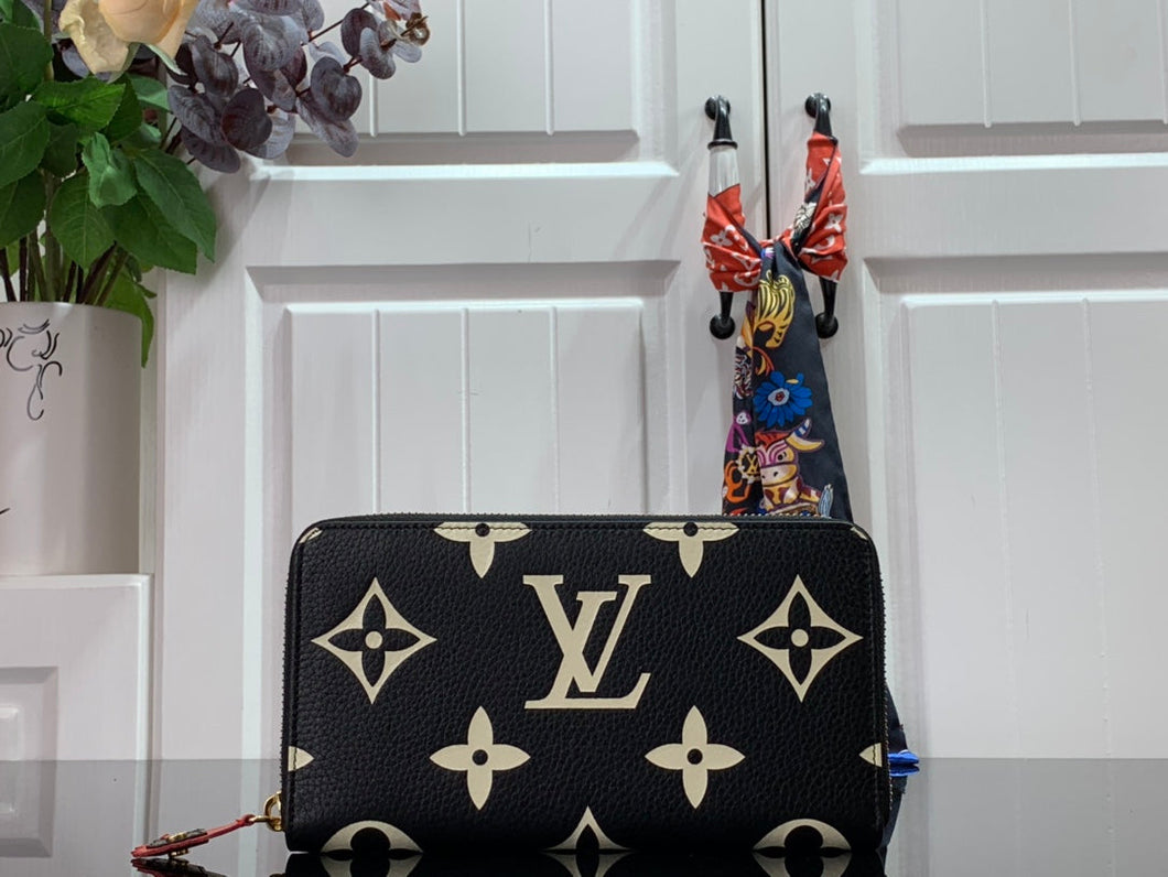 Louis Vuitton Crafty Zippy Wallet