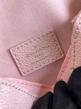 Load image into Gallery viewer, Louis Vuitton Micro Metis Bag
