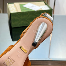 Load image into Gallery viewer, Gucci Blonde Heeled Sandal
