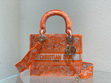 Load image into Gallery viewer, Christian Dior Medium Lady D Lite Bag
