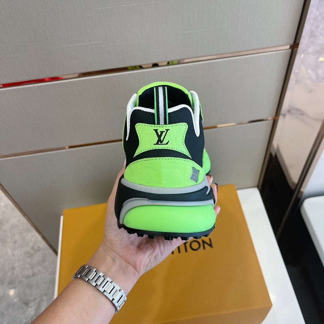 Shop Louis Vuitton 2023 SS Louis Vuitton ☆1AA39A ☆LV Runner Tatic Sneaker  by aamitene