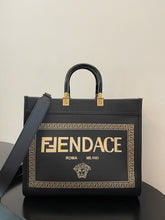 Load image into Gallery viewer, Fendi Sunshine Shopper Meduim Bag
