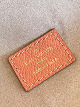Load image into Gallery viewer, Louis Vuitton Pochette Metis Bag

