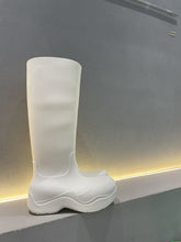 Load image into Gallery viewer, Bottega Veneta Puddle Boots
