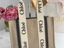 Load image into Gallery viewer, Chloe Medium Woody Bag
