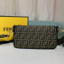 Load image into Gallery viewer, Fendi Baguette Bag - LUXURY KLOZETT
