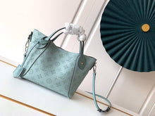 Load image into Gallery viewer, Louis Vuitton Hina PM Bag - LUXURY KLOZETT
