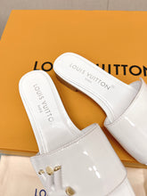Load image into Gallery viewer, Louis Vuitton Shake Flat Mule
