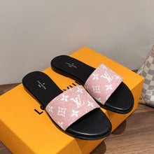 Load image into Gallery viewer, Louis Vuitton Lock it flat Mule
