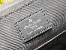 Load image into Gallery viewer, Louis Vuitton District PM Messenger
