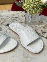 Load image into Gallery viewer, Louis Vuitton Magnetic Flat Mule

