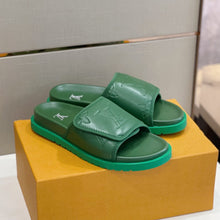 Load image into Gallery viewer, Louis Vuitton Miami Mule (Men Slippers)
