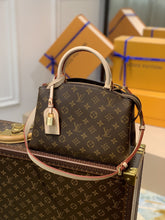 Load image into Gallery viewer, Louis Vuitton Petit Palais Bag
