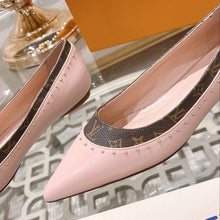 Load image into Gallery viewer, Louis Vuitton Ballerina shoe
