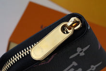 Load image into Gallery viewer, Louis Vuitton Zippy Coin Purse
