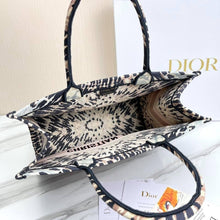 Load image into Gallery viewer, Christian Dior Book Tote Bag
