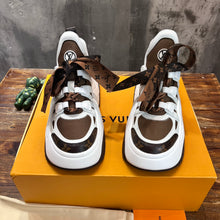 Load image into Gallery viewer, Louis Vuitton Archlight 2.0 Platform Sneakers
